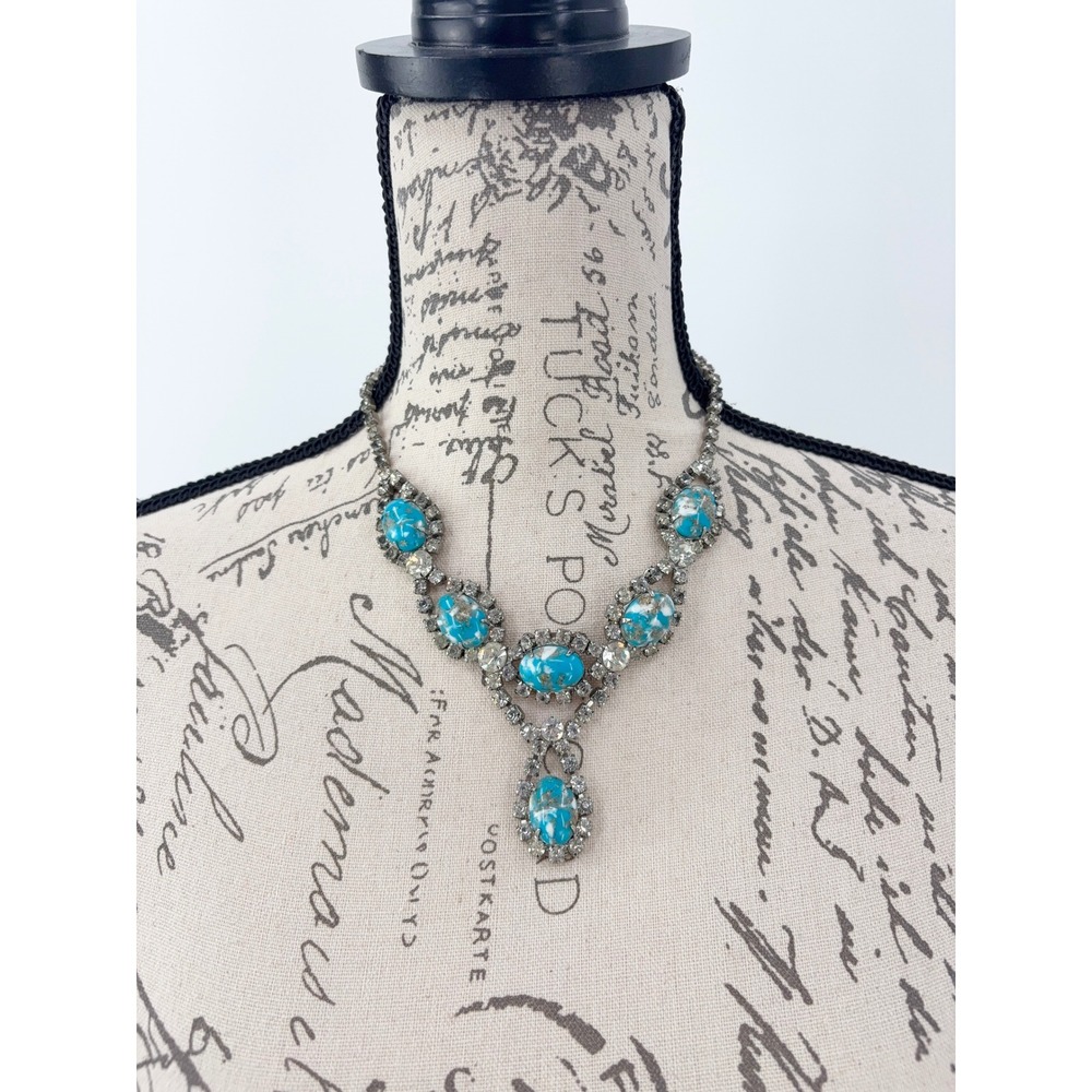 B26 Vintage Dragons Egg Rhinestone‎ Necklace Turquoise Cabochon Bridgerton